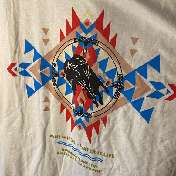 FRUIT OF THE LOOM NWOT graphic tee - Picture 2 of 4